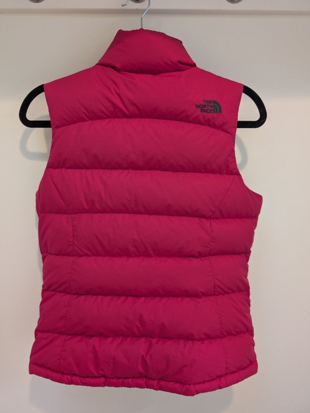 Women's The North Face Puffer Vest - Size Small - Picture 2 of 3